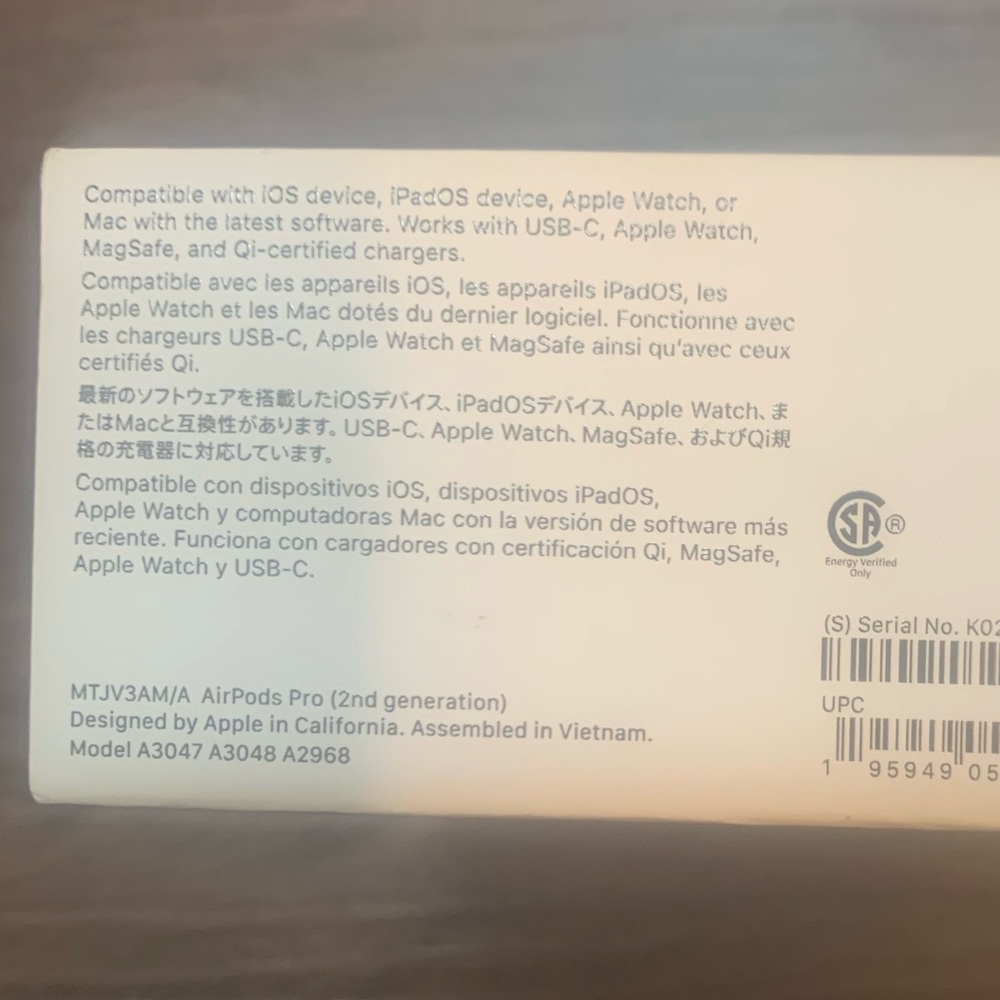 Apple AirPods Pro 2 Packaging in White - Picture 10 of 10